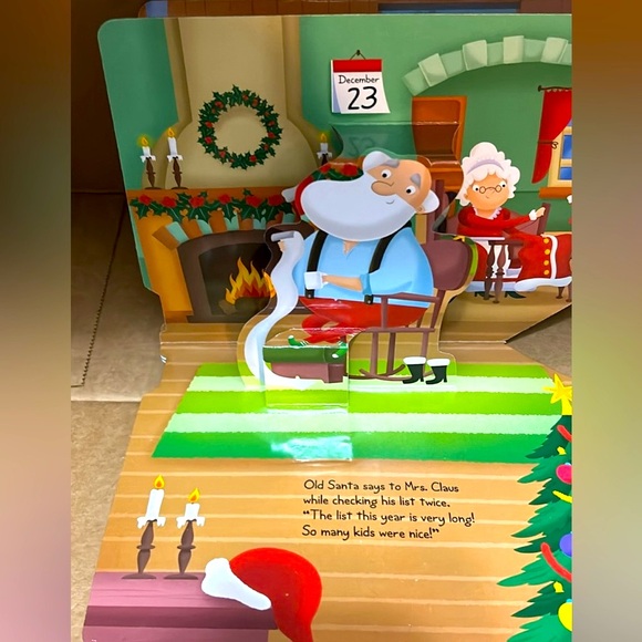 Kids pop up board book (2) The Week Before Christmas, & The Christmas Surprise - Picture 7 of 15
